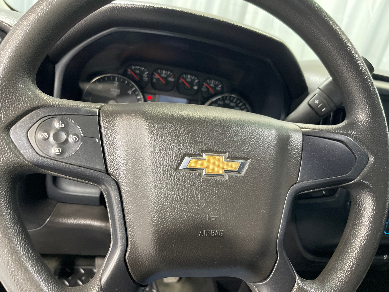 2017 Chevrolet Silverado 1500 Custom 26