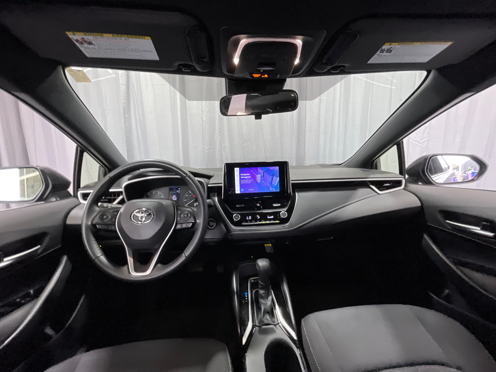 2024 Toyota Corolla Hatchback SE 12