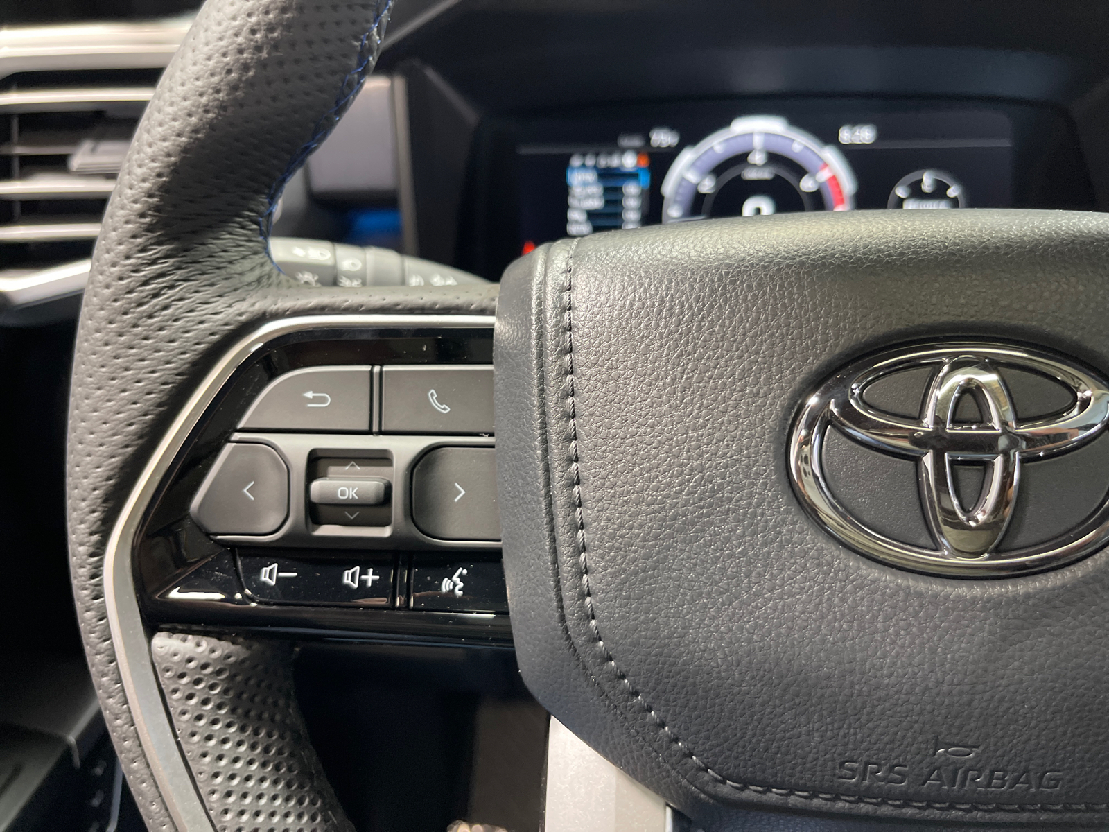 2024 Toyota Tundra Platinum 28