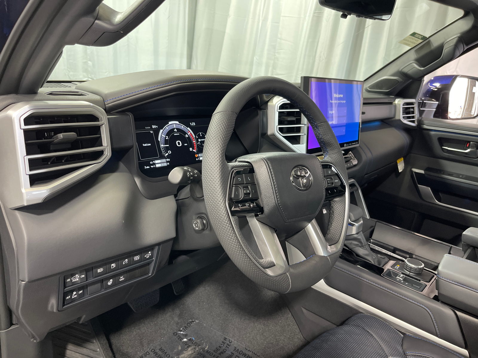 2024 Toyota Tundra Hybrid Platinum 2