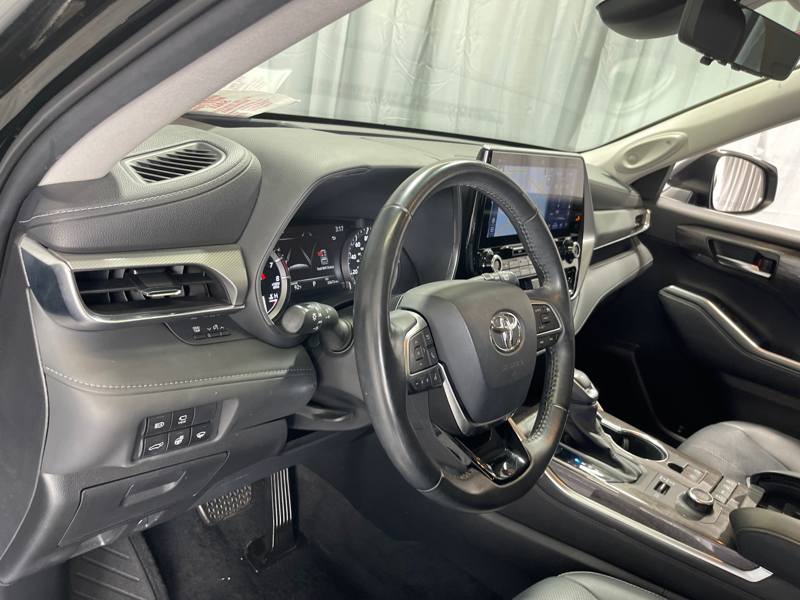 2021 Toyota Highlander Platinum 39