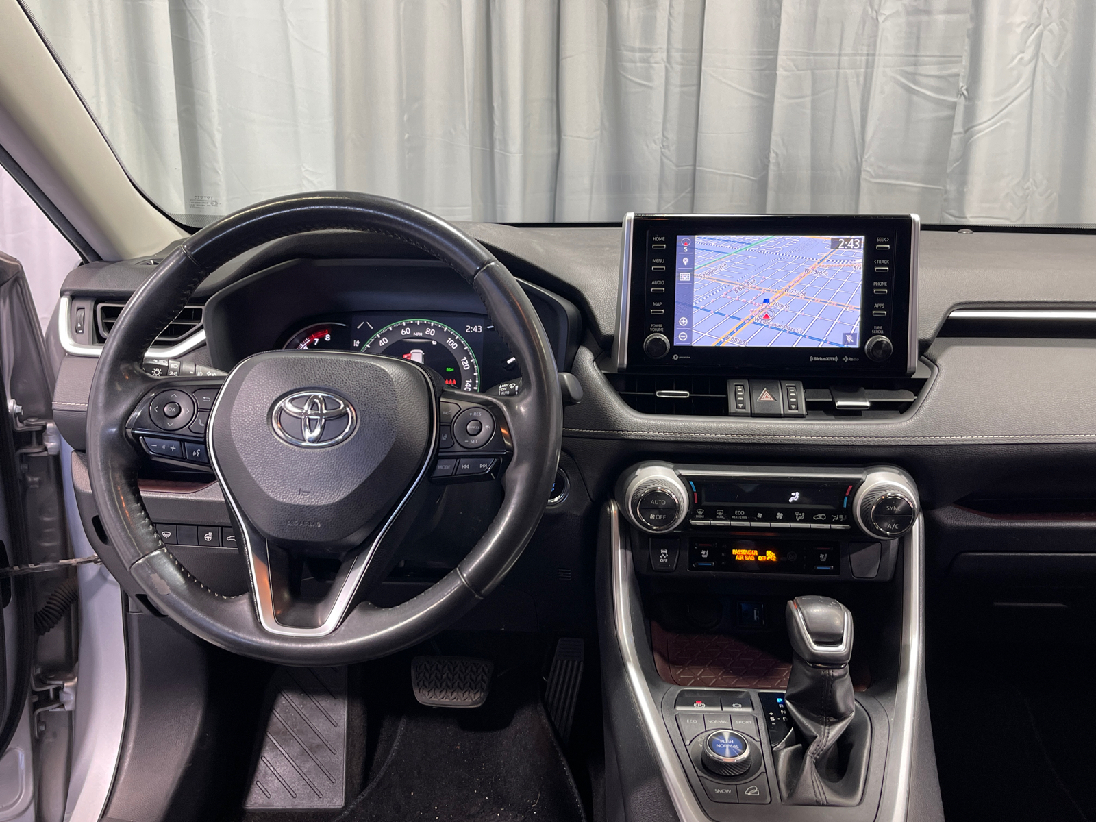 2019 Toyota RAV4 Limited 21