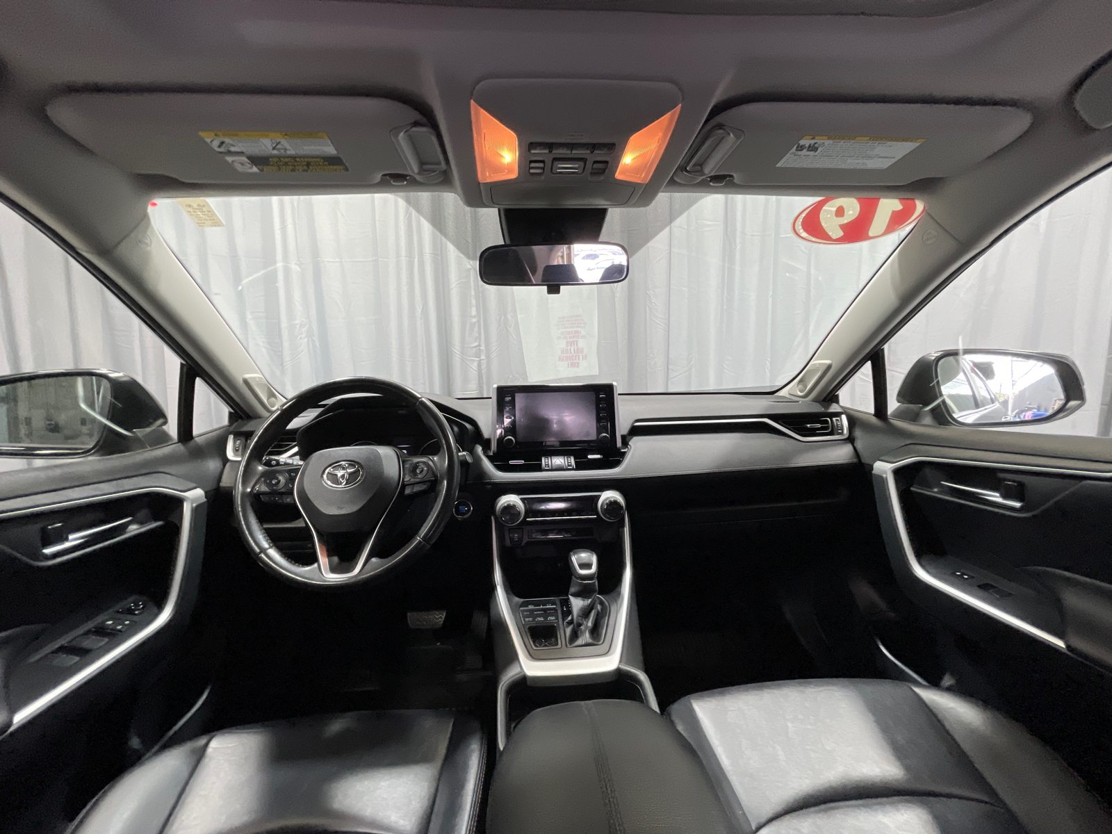 2019 Toyota RAV4 XLE Premium 14