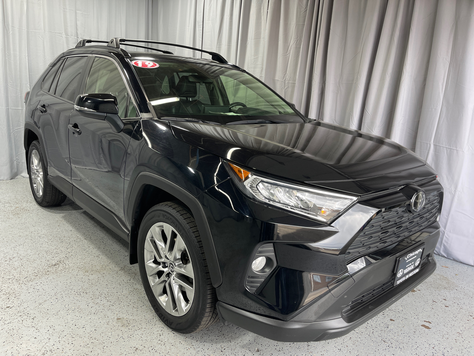 2019 Toyota RAV4 XLE Premium 43