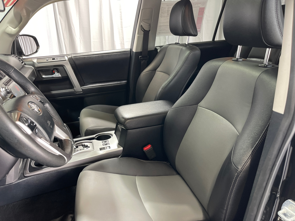 2017 Toyota 4Runner SR5 Premium 6