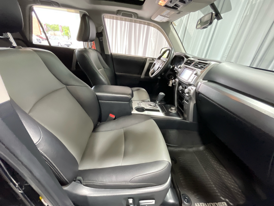 2017 Toyota 4Runner SR5 Premium 21