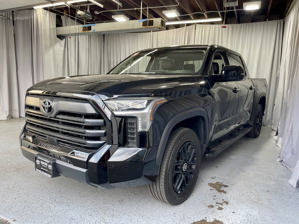 2024 Toyota Tundra Limited 33