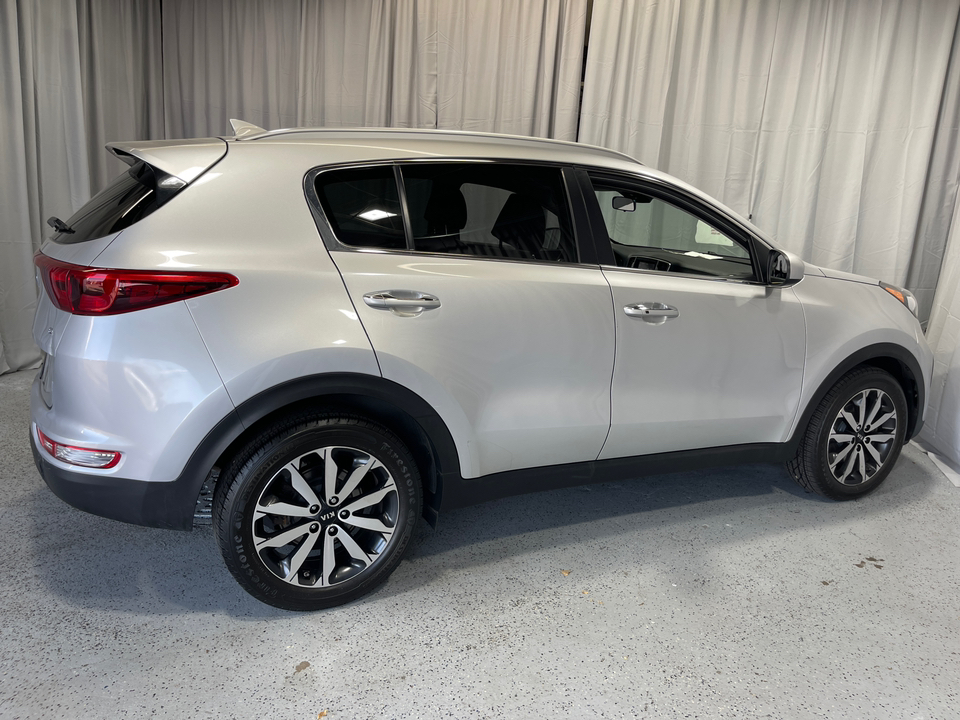 2017 Kia Sportage EX 38