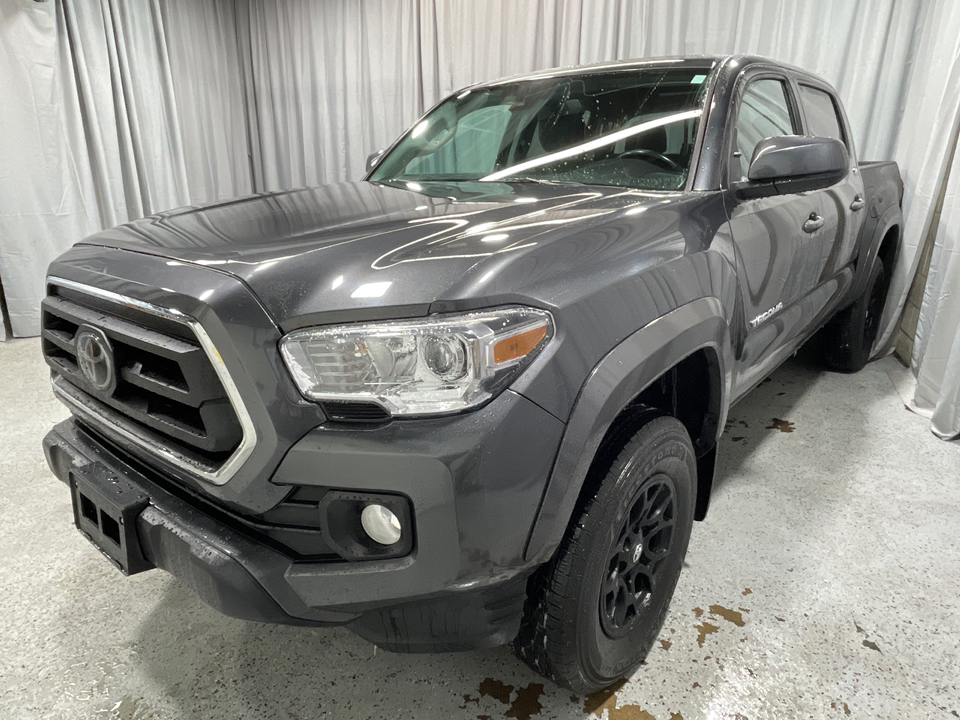 2022 Toyota Tacoma SR5 44