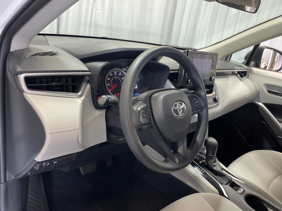 2022 Toyota Corolla Cross L 2