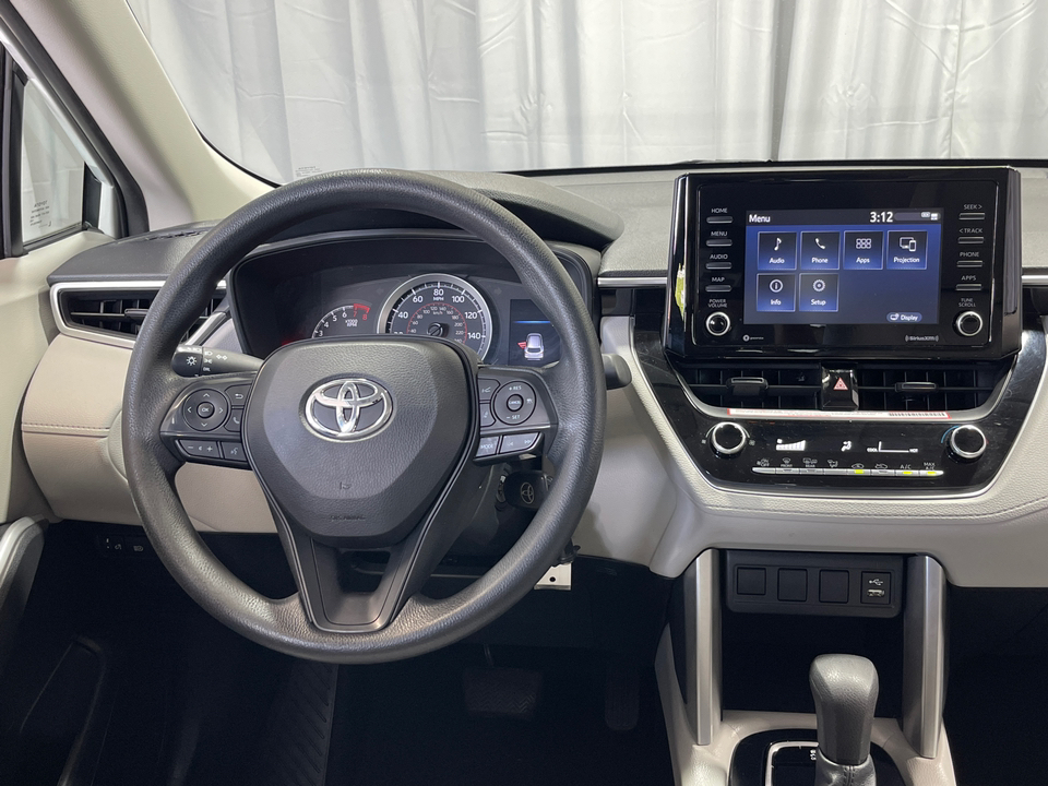 2022 Toyota Corolla Cross L 8