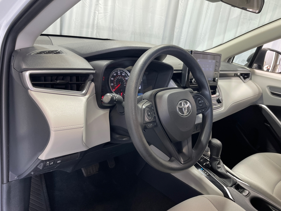 2022 Toyota Corolla Cross L 18