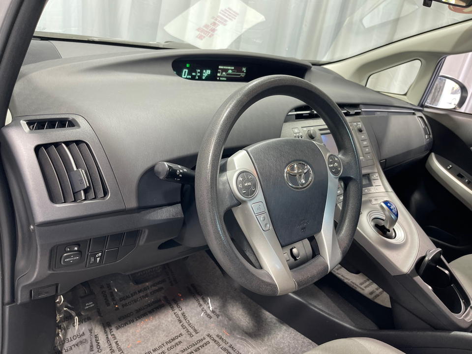 2013 Toyota Prius Three 2