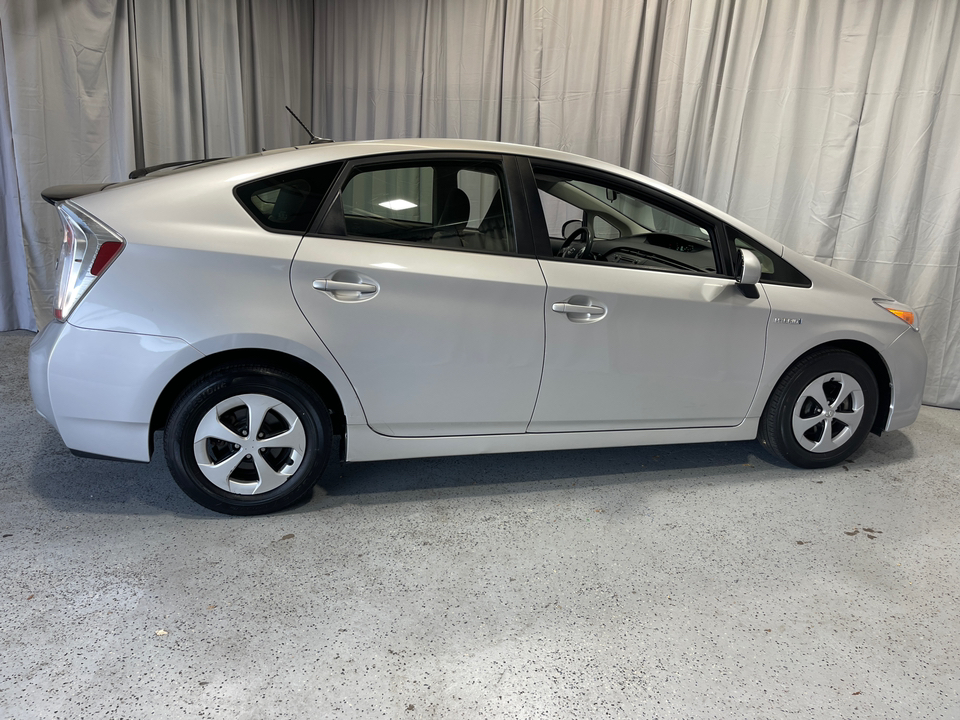 2013 Toyota Prius Three 11