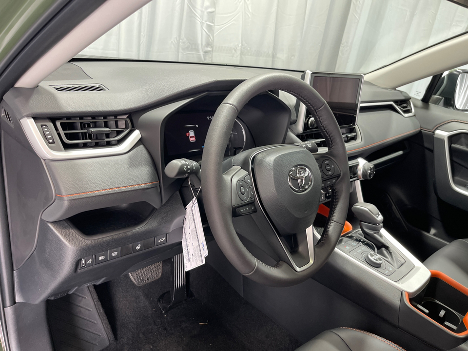 2024 Toyota RAV4 Adventure 20