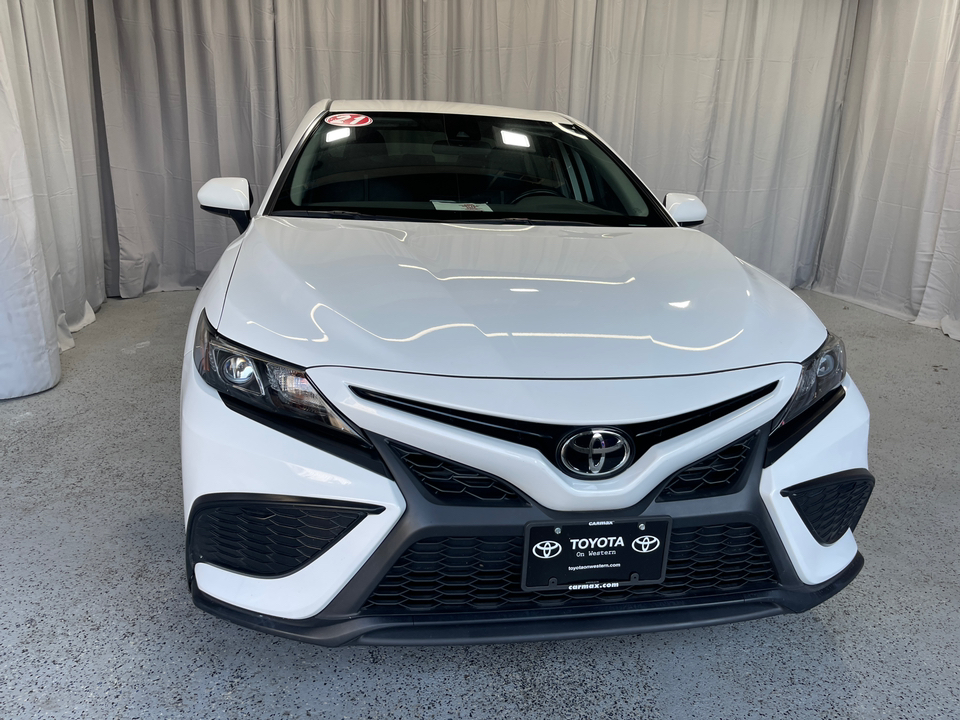 2021 Toyota Camry  11