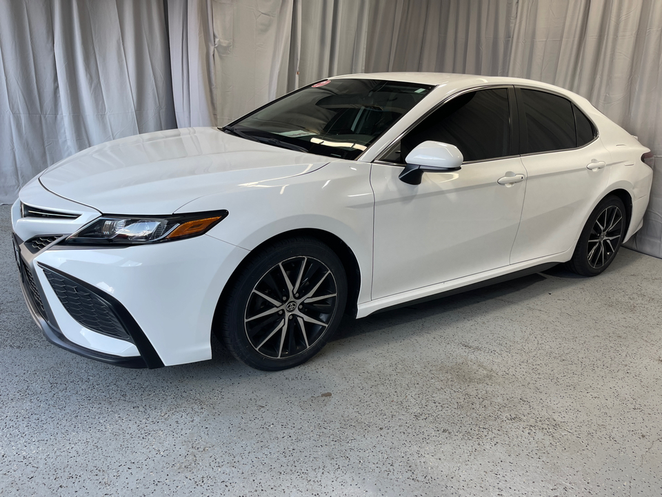 2021 Toyota Camry  37