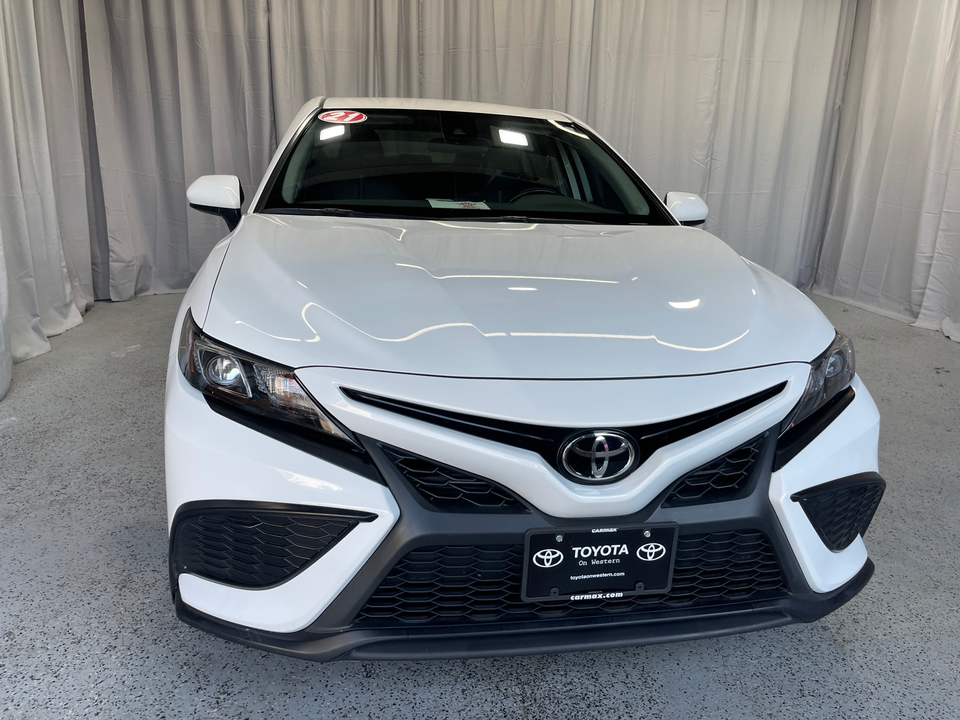 2021 Toyota Camry  39