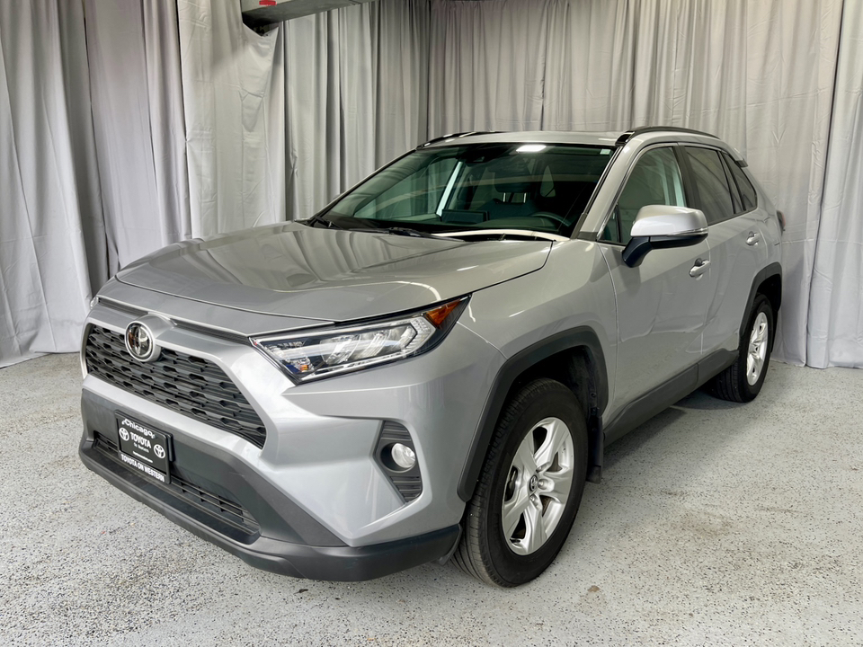 2020 Toyota RAV4 XLE 1