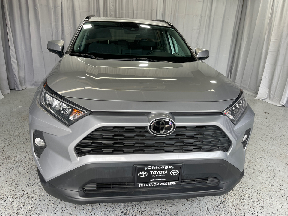 2020 Toyota RAV4 XLE 15