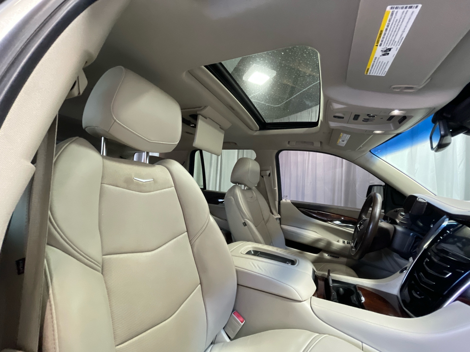 2016 Cadillac Escalade Luxury 40