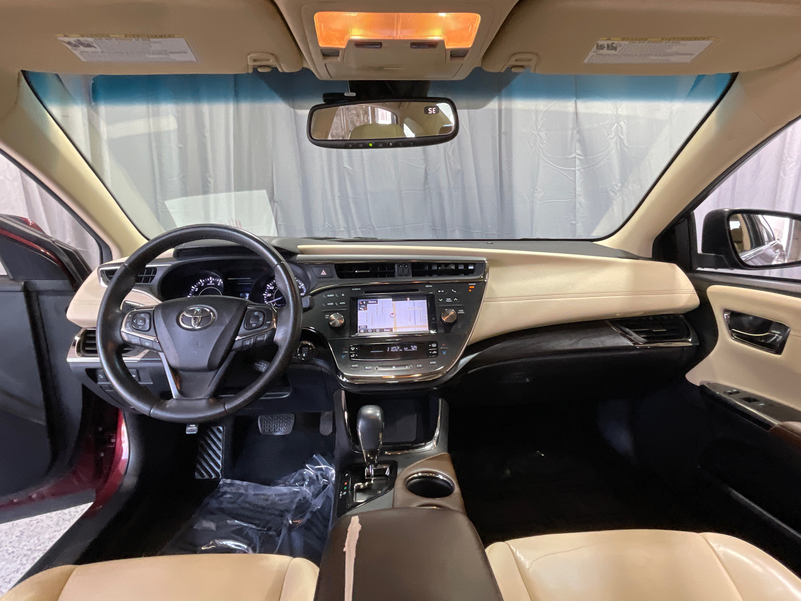 2018 Toyota Avalon XLE Premium 17