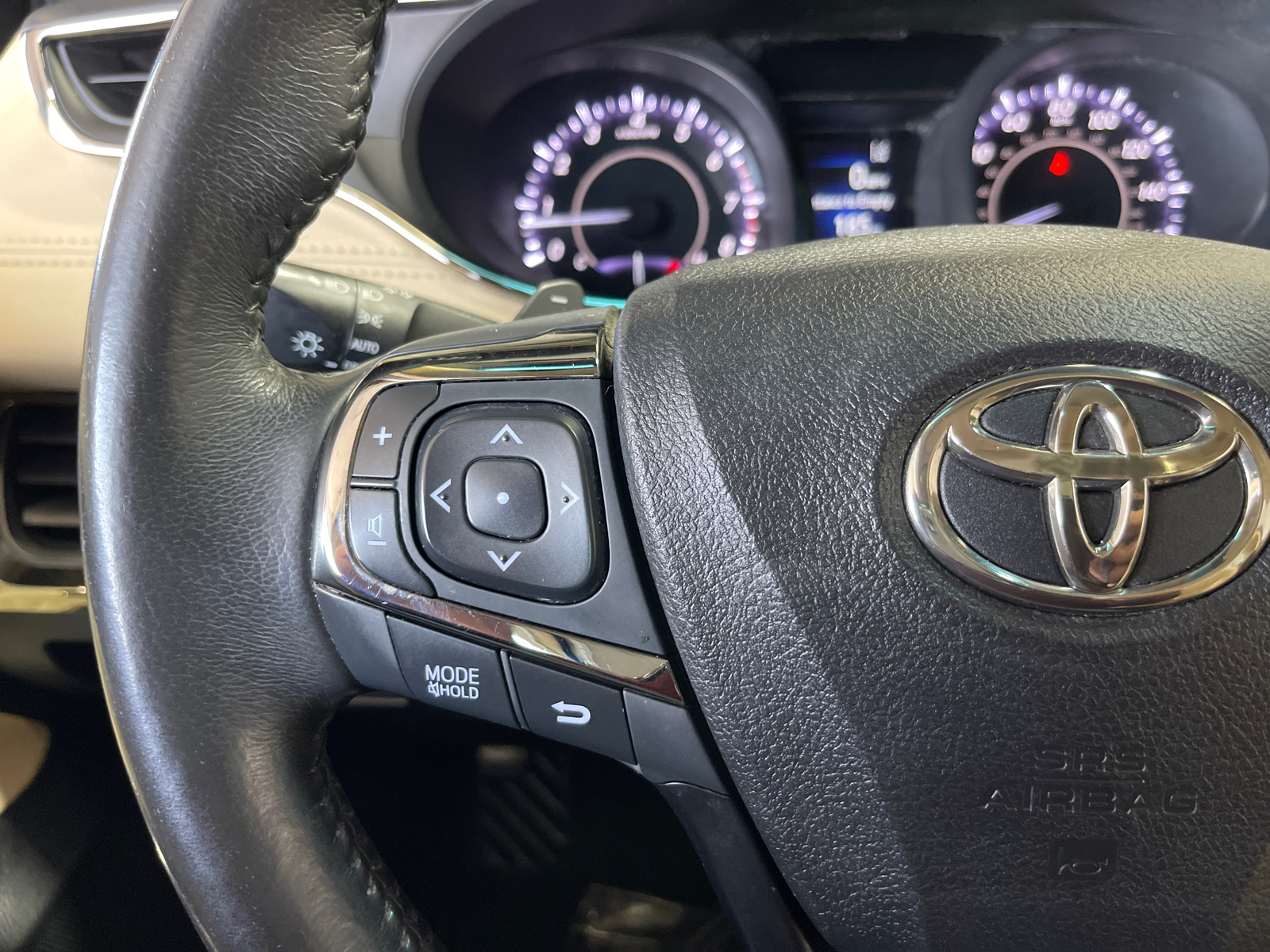2018 Toyota Avalon XLE Premium 23