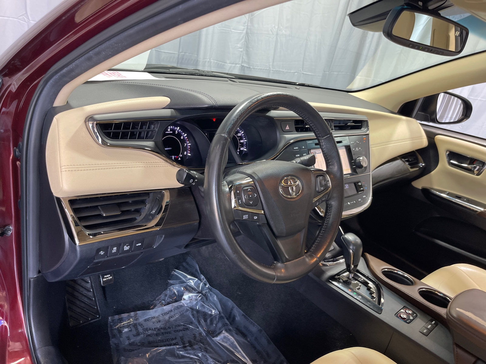 2018 Toyota Avalon XLE Premium 33