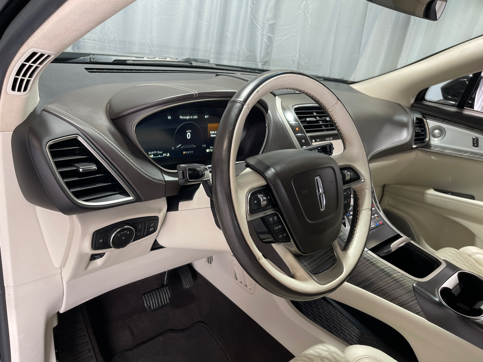 2019 Lincoln Nautilus Black Label 2