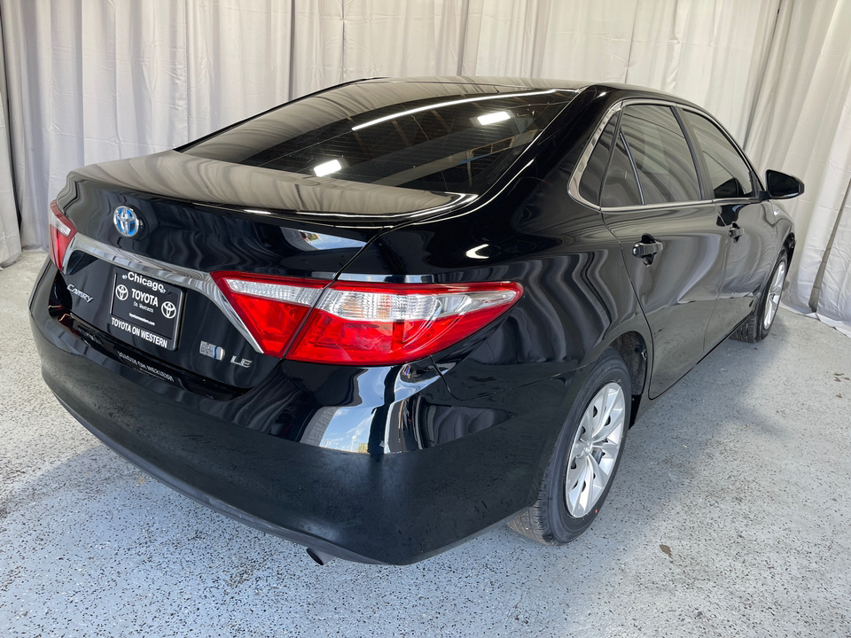 2017 Toyota Camry Hybrid LE 9