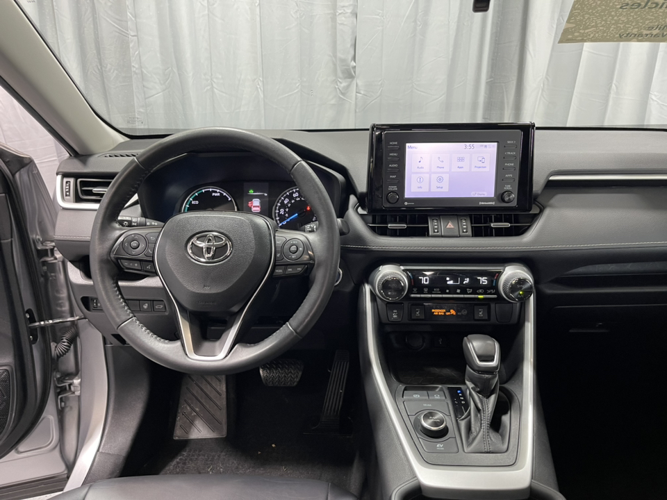 2022 Toyota RAV4 Hybrid XLE Premium 11