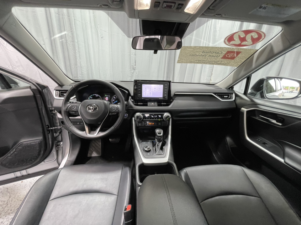 2022 Toyota RAV4 Hybrid XLE Premium 13