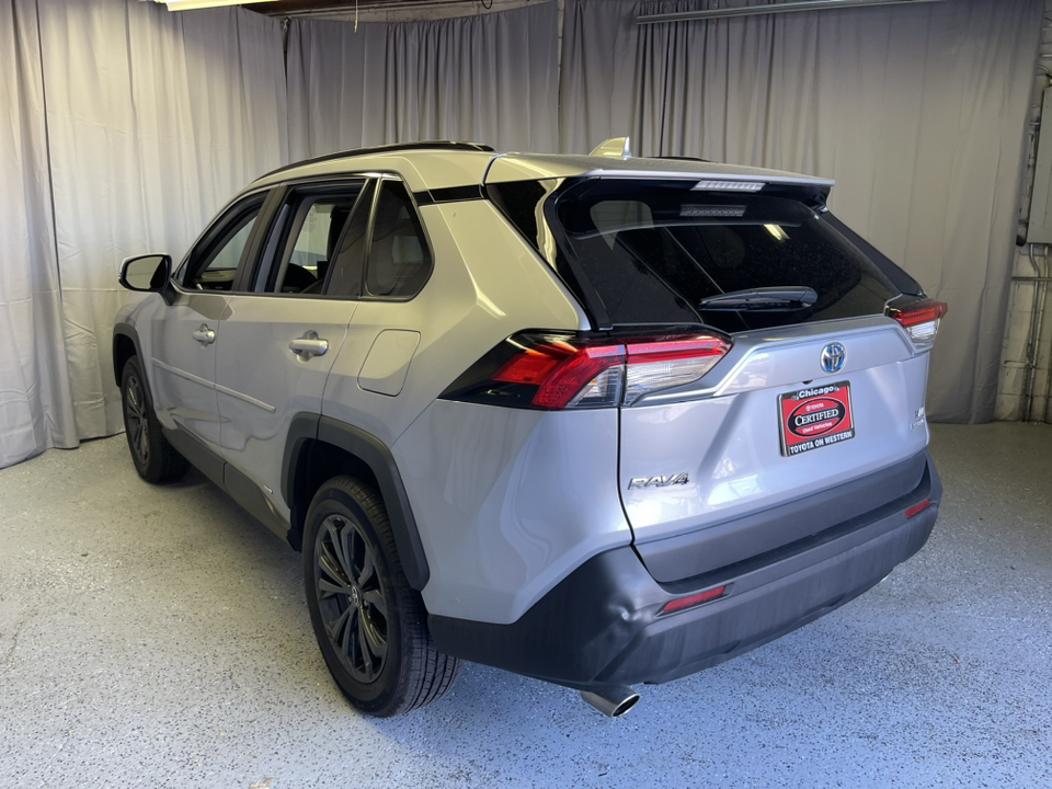 2022 Toyota RAV4 Hybrid XLE Premium 42