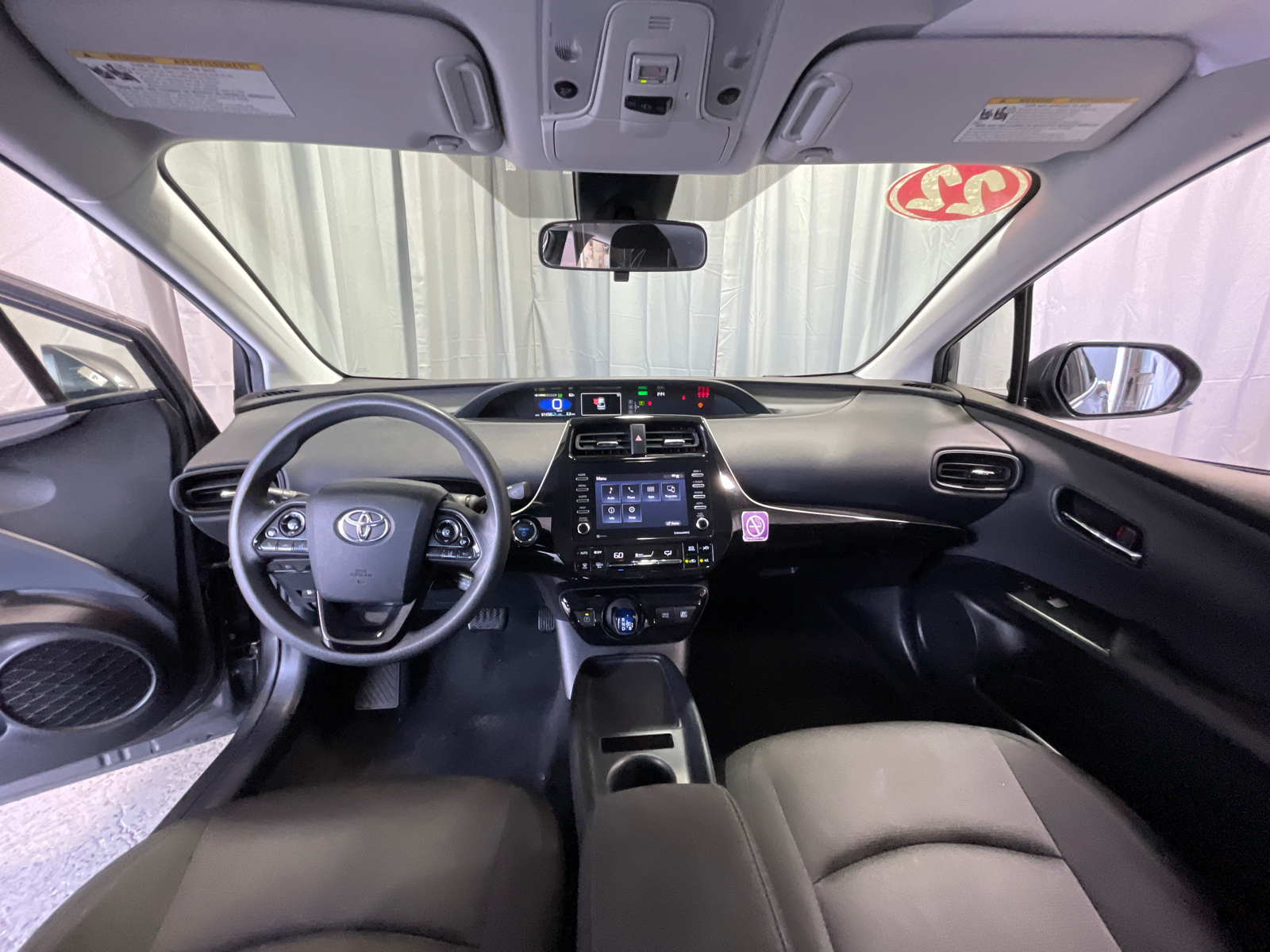 2022 Toyota Prius L 15