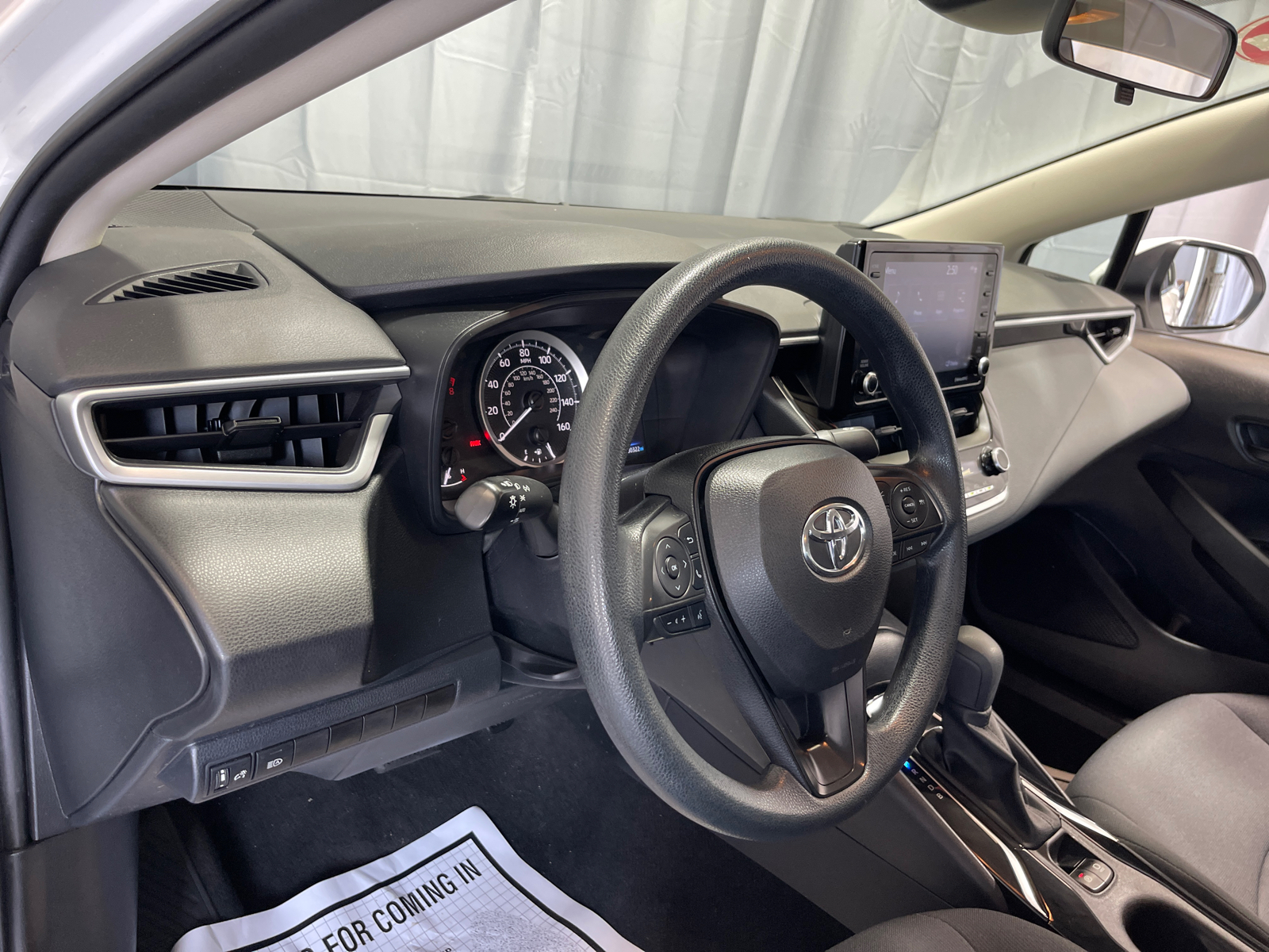 2022 Toyota Corolla LE 5