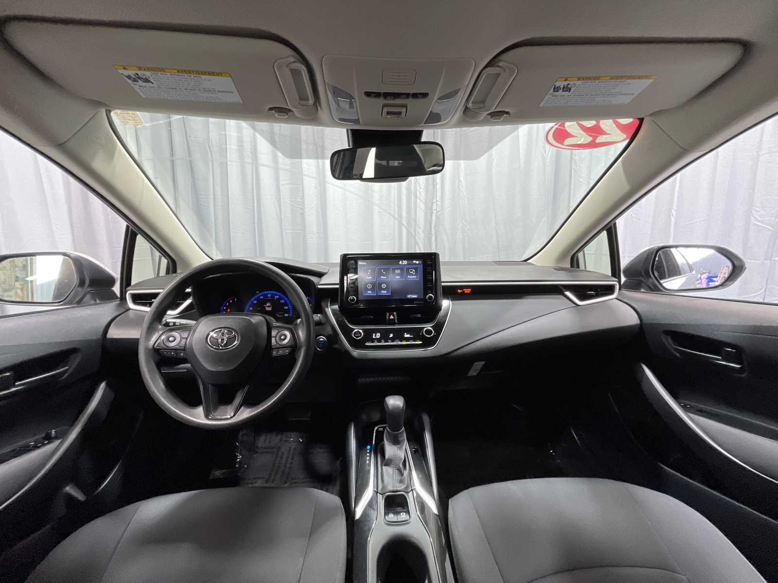 2022 Toyota Corolla Hybrid LE 16