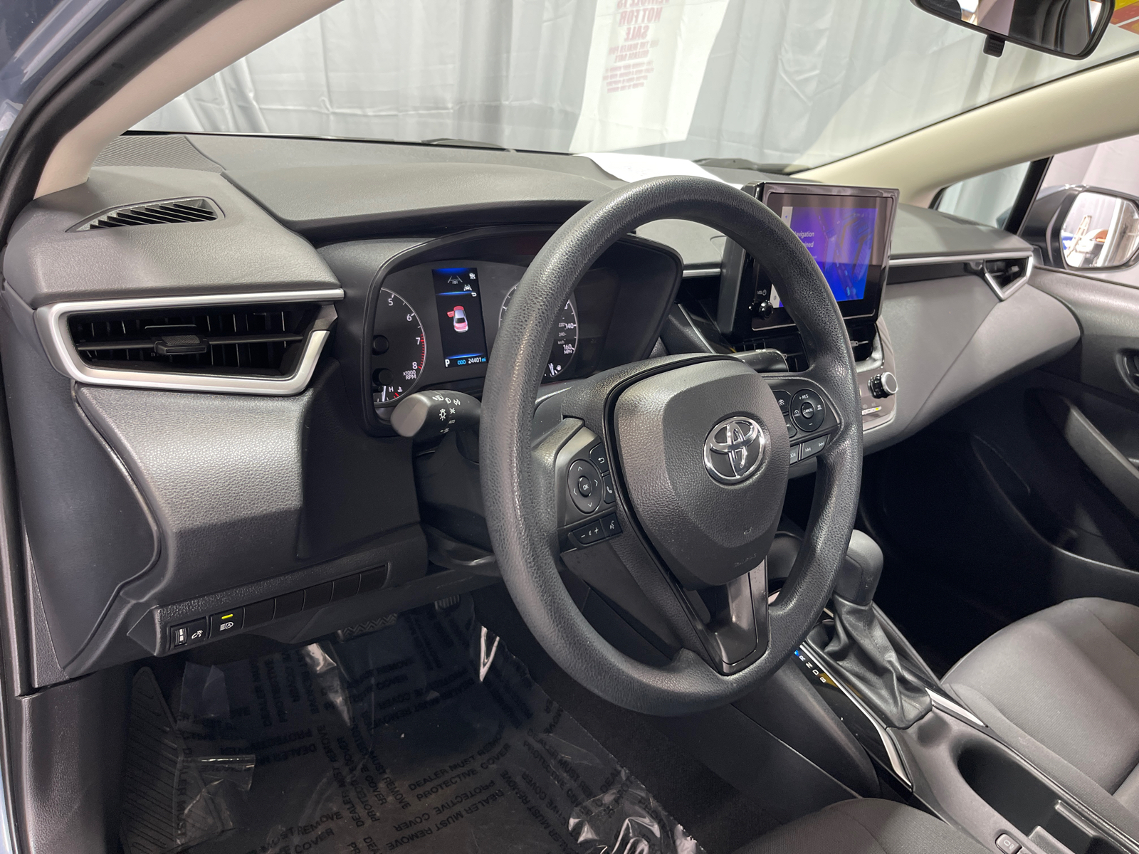 2024 Toyota Corolla LE 18