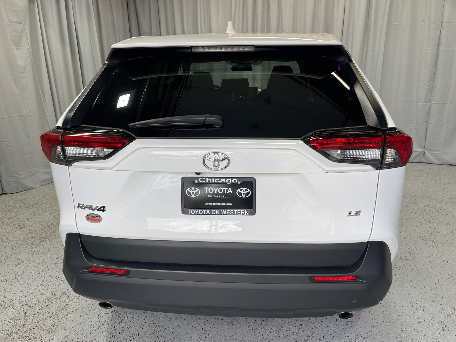 2023 Toyota RAV4 LE 43