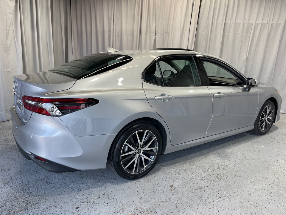 2023 Toyota Camry Hybrid XLE 11