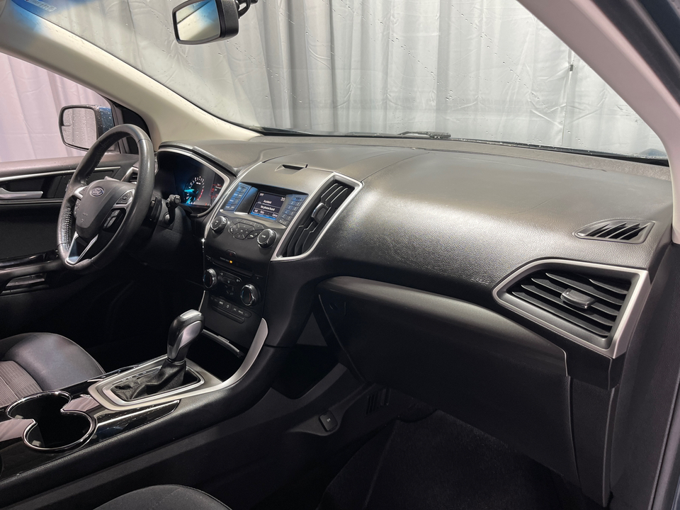 2016 Ford Edge SEL 14