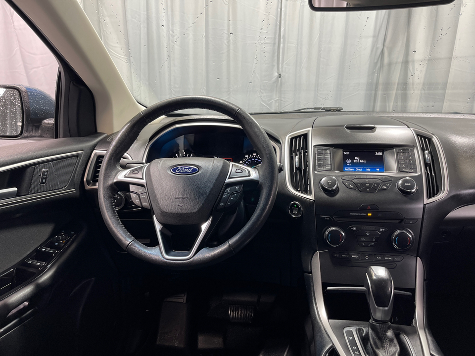 2016 Ford Edge SEL 18