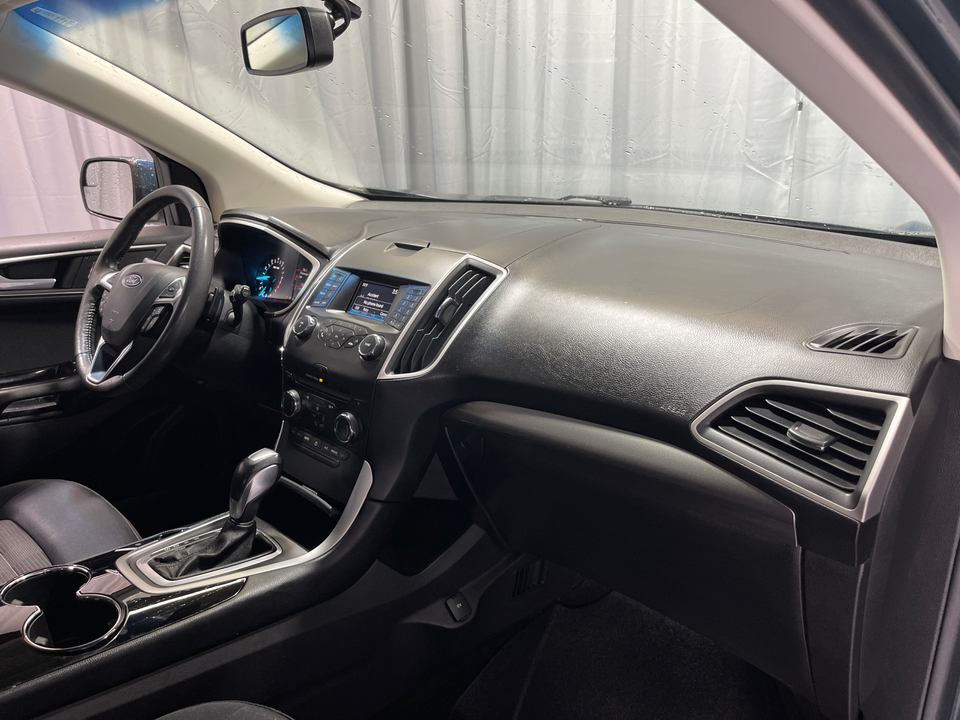 2016 Ford Edge SEL 33