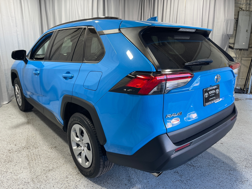 2021 Toyota RAV4 LE 5