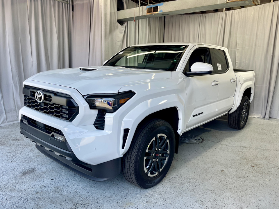 2024 Toyota Tacoma TRD Sport 1