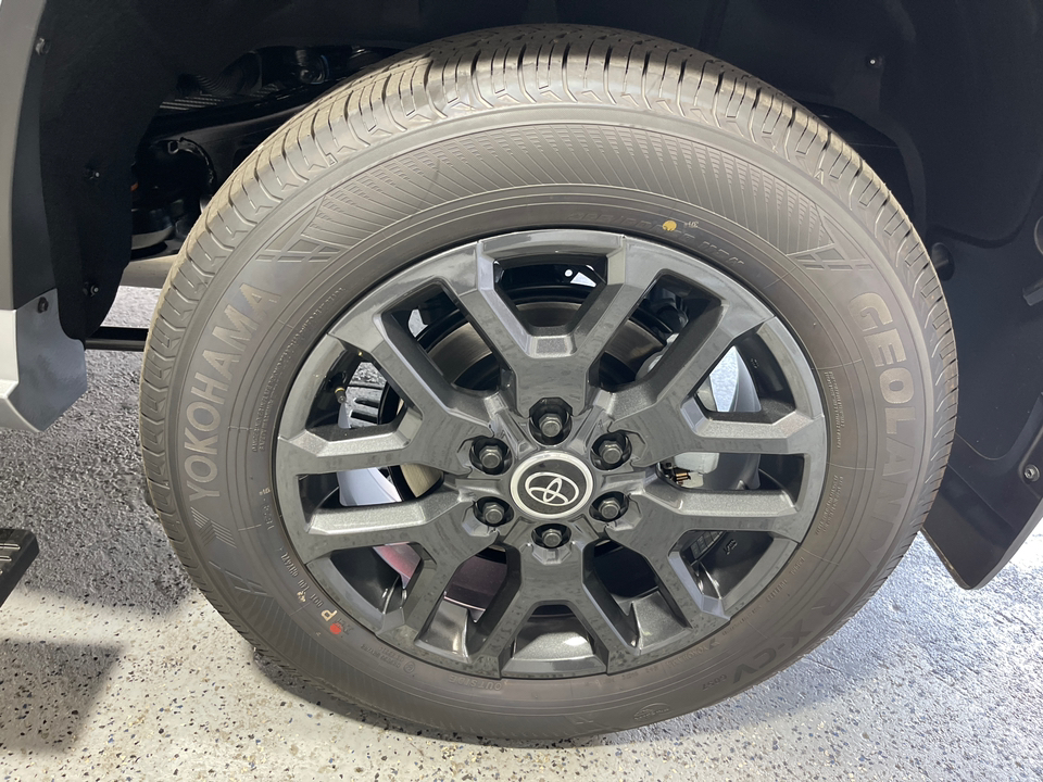 2024 Toyota Sequoia Platinum 38