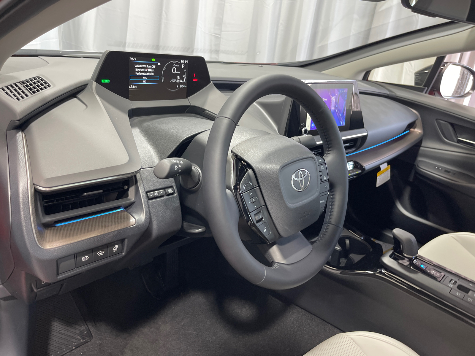 2024 Toyota Prius XLE 2