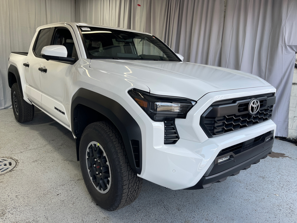 2024 Toyota Tacoma TRD Off-Road 11