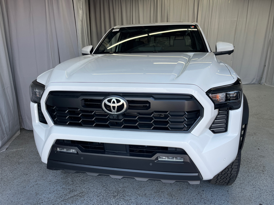 2024 Toyota Tacoma TRD Off-Road 13