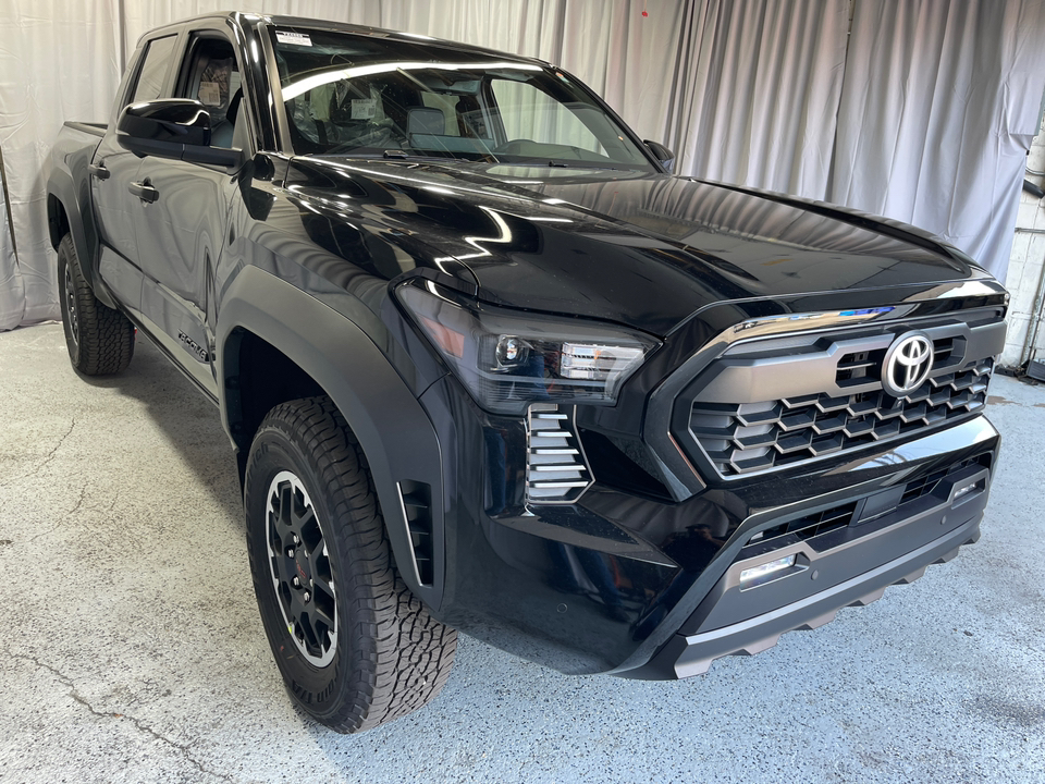 2024 Toyota Tacoma TRD Off-Road 13