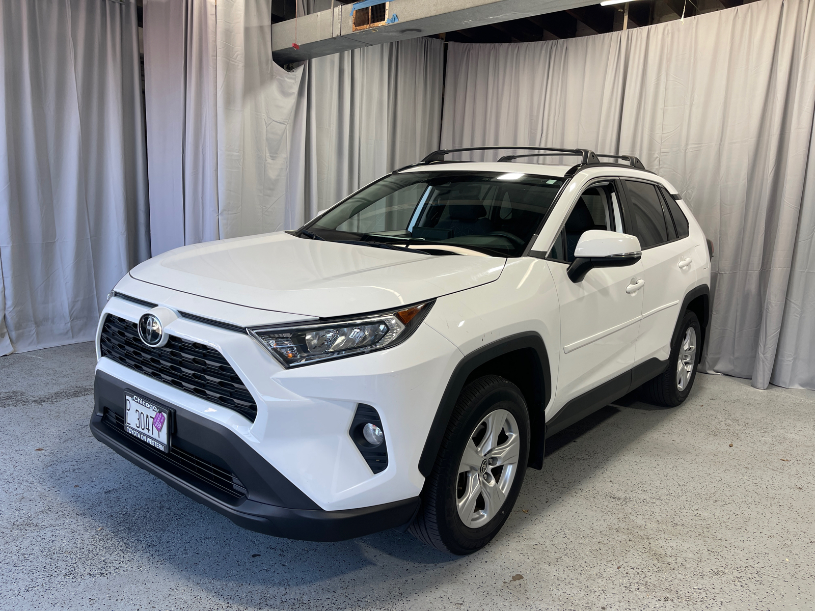 2021 Toyota RAV4 XLE 1